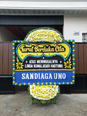 Papan Bunga Duka di Simpang Pasir